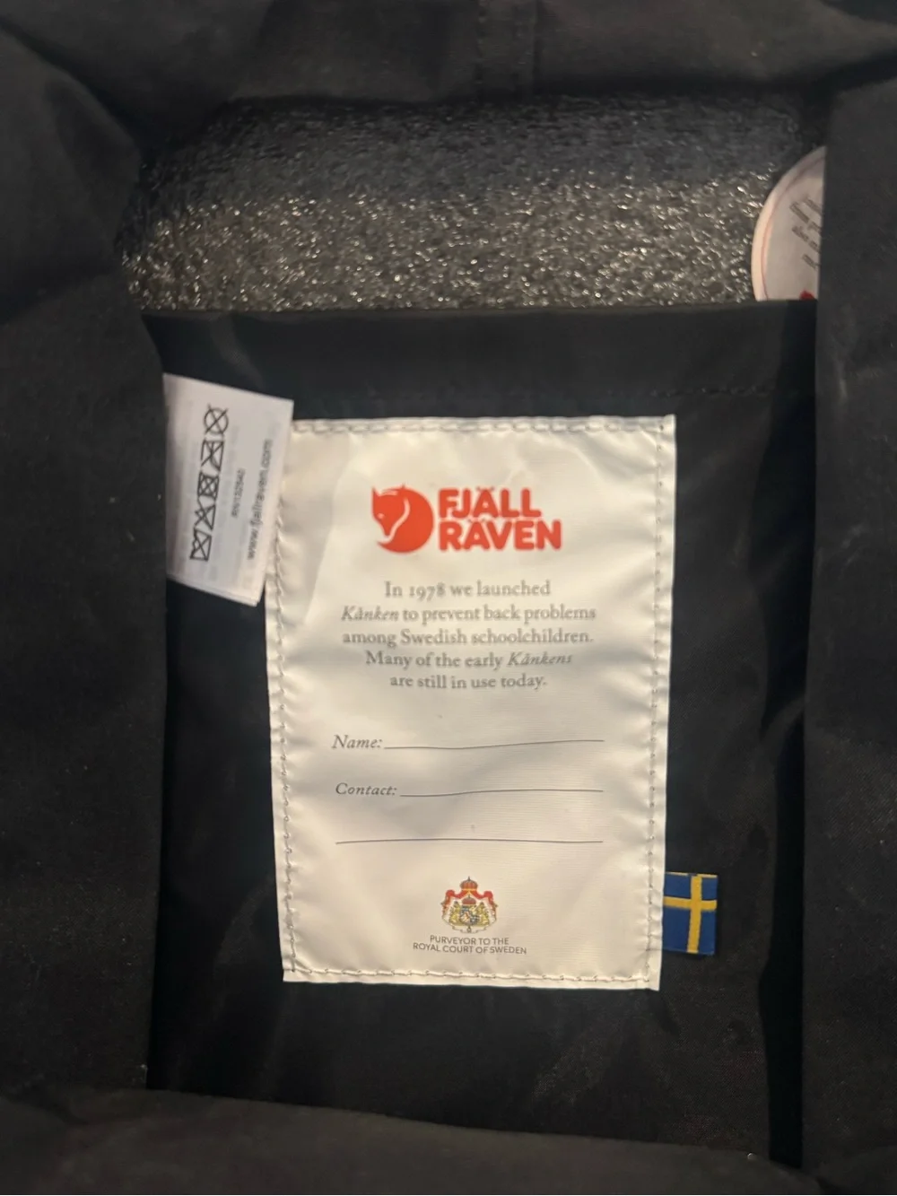 Fjallraven Kånken Mini Black with Burgundy Backpack